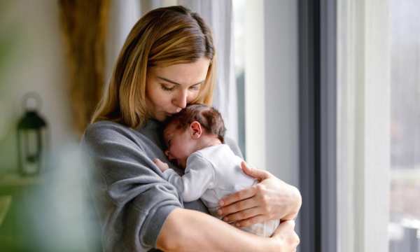 Postpartum Care: 6 Amazing Tips for Future Moms
