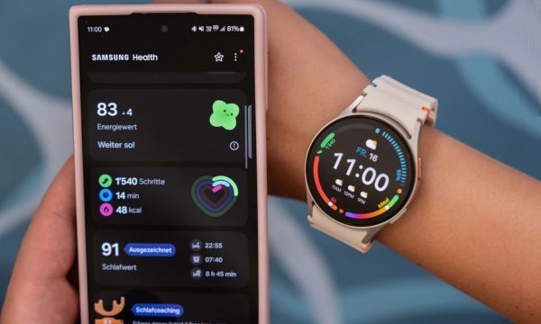 Physical activity tracking via app (Source - Google)